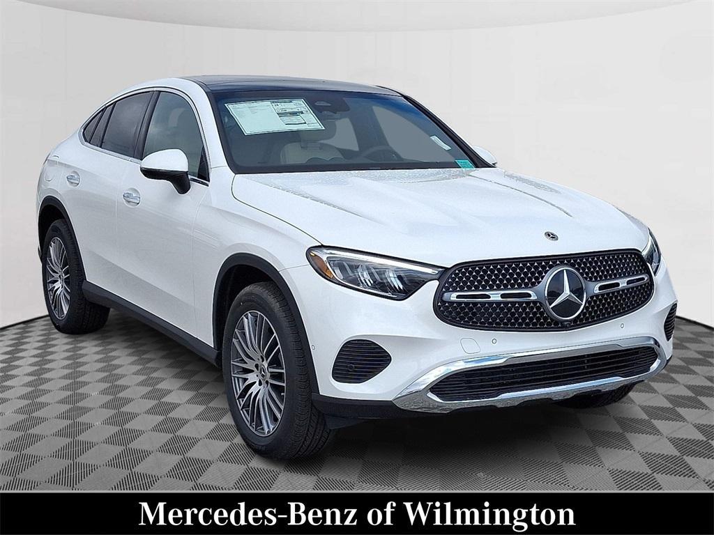 new 2025 Mercedes-Benz GLC 300 car, priced at $60,735
