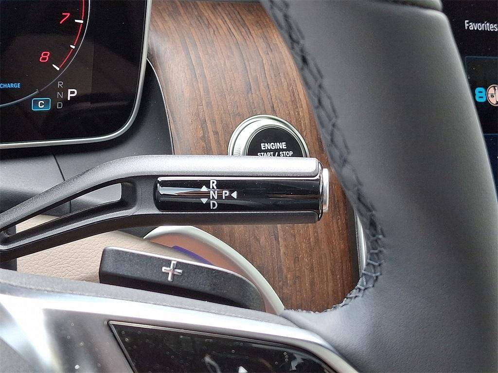 new 2025 Mercedes-Benz GLC 300 car, priced at $60,735