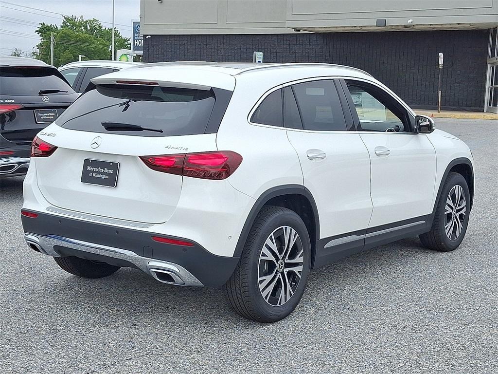 new 2026 Mercedes-Benz GLA 250 car, priced at $49,190