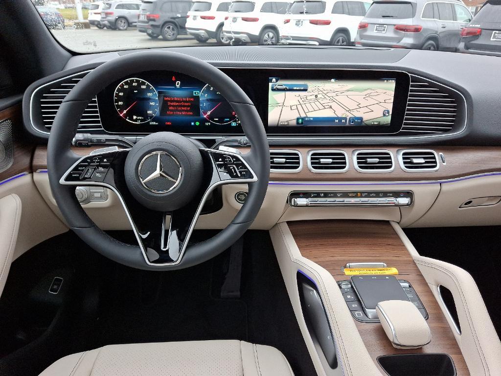 new 2025 Mercedes-Benz GLE 450 car, priced at $78,615