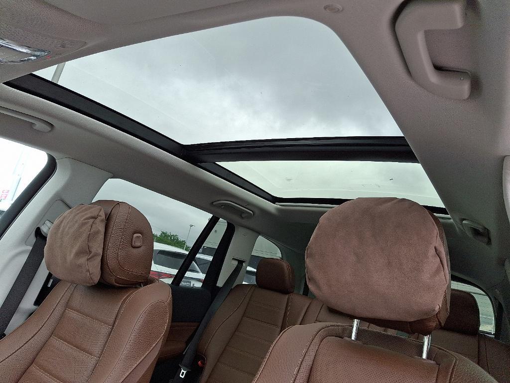 new 2025 Mercedes-Benz GLS 450 car, priced at $94,900