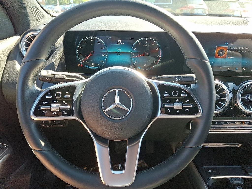 used 2022 Mercedes-Benz GLA 250 car, priced at $31,900