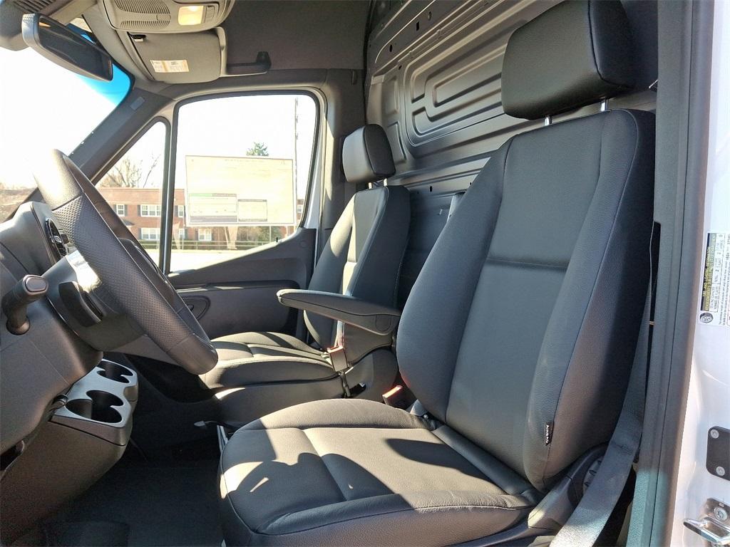new 2025 Mercedes-Benz Sprinter 2500 car, priced at $64,375