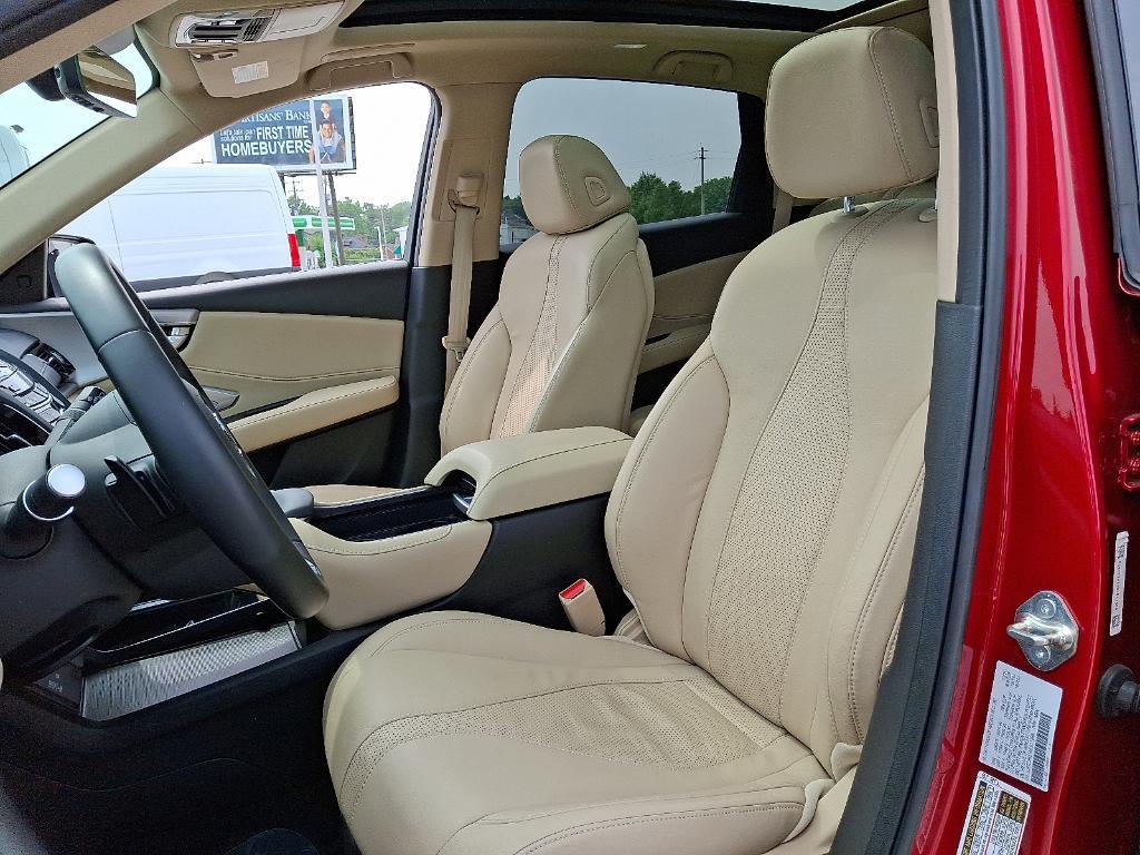 used 2021 Acura RDX car, priced at $29,900