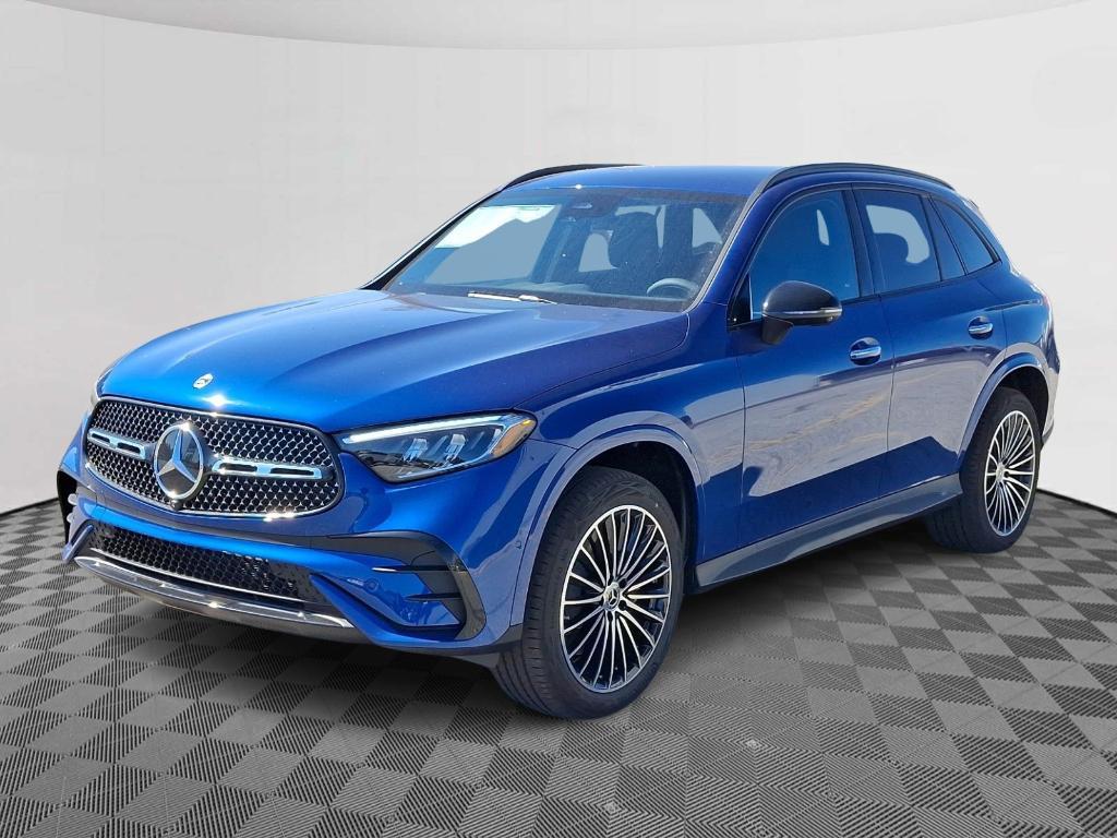 new 2025 Mercedes-Benz GLC 300 car, priced at $62,095