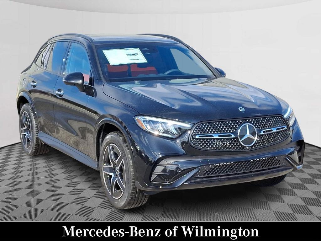 new 2025 Mercedes-Benz GLC 300 car, priced at $61,050