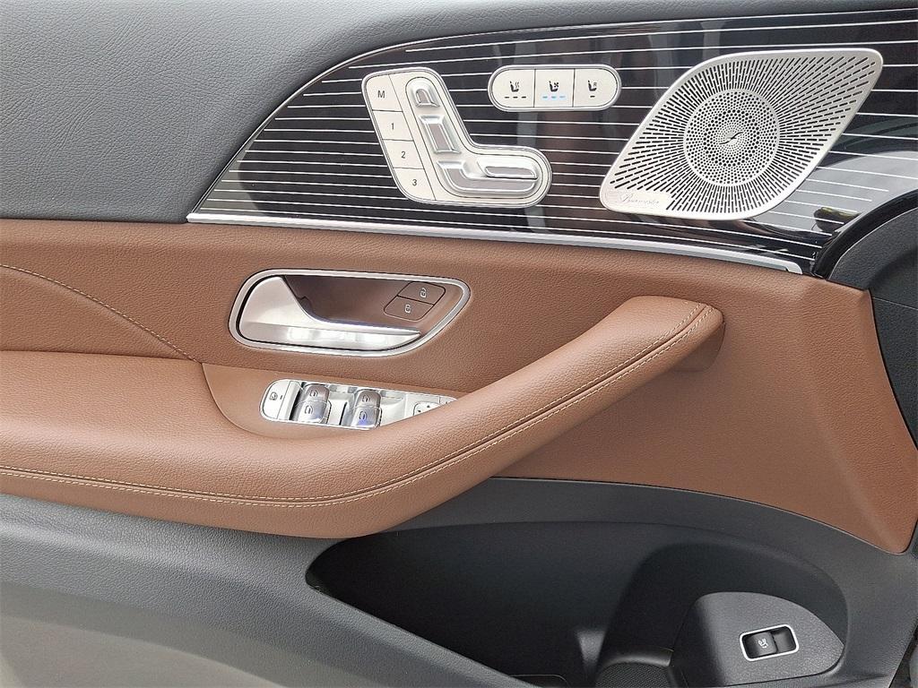 new 2026 Mercedes-Benz GLS 450 car, priced at $108,775