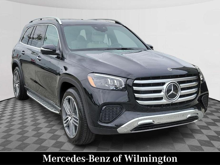 new 2025 Mercedes-Benz GLS 450 car, priced at $92,385