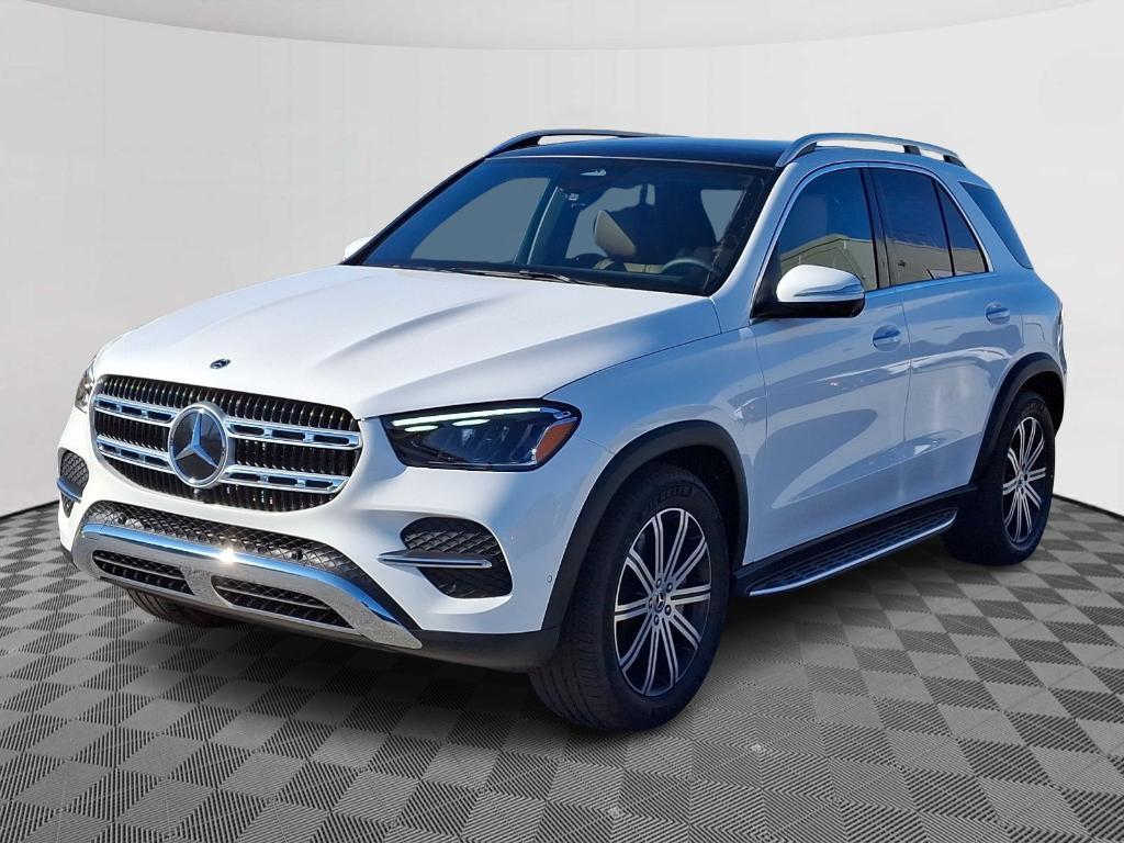 new 2025 Mercedes-Benz GLE 450 car, priced at $77,315