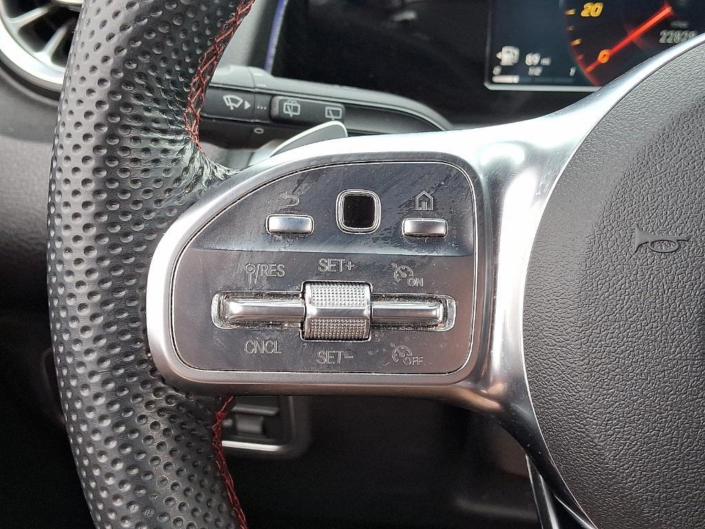 used 2022 Mercedes-Benz GLB 250 car, priced at $33,900