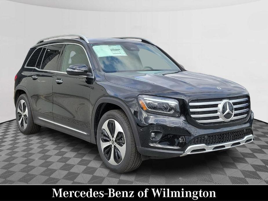 new 2024 Mercedes-Benz GLB 250 car, priced at $52,115