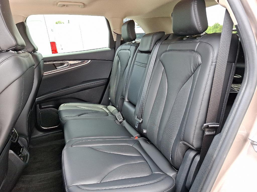 used 2021 Lincoln Nautilus car, priced at $25,900