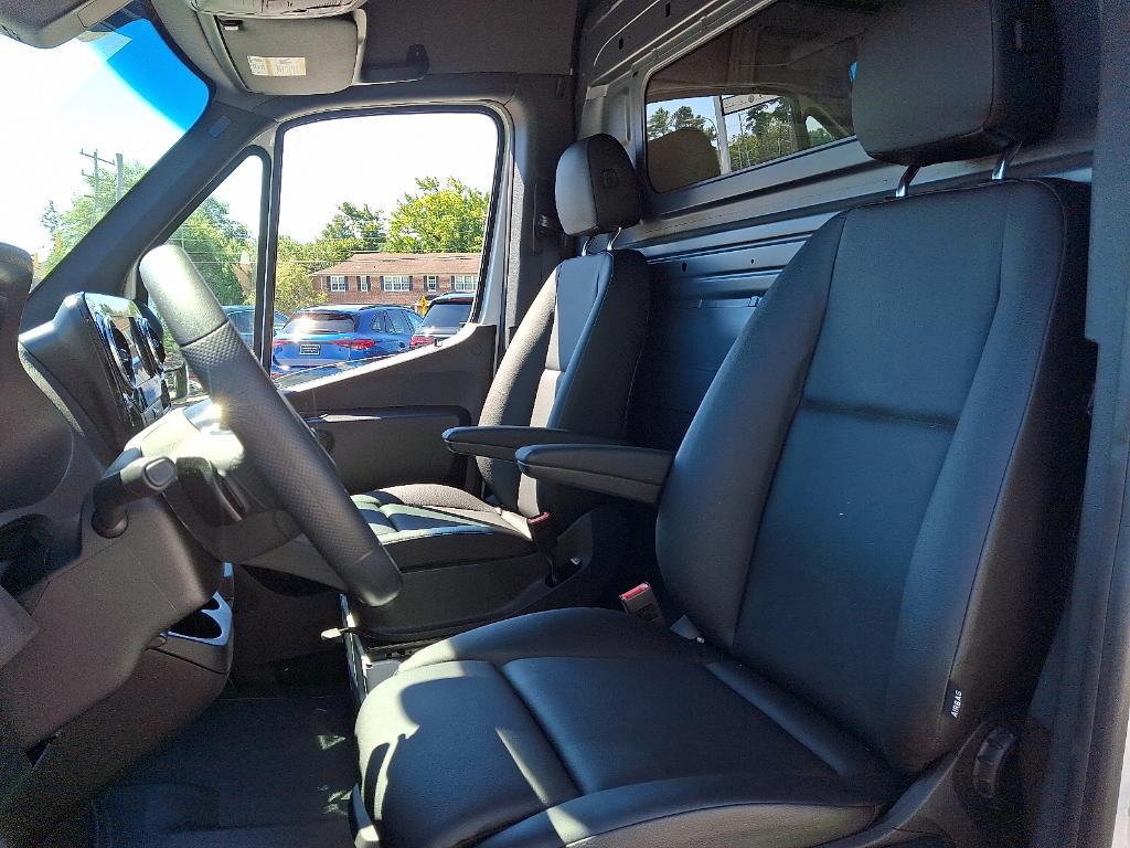 new 2025 Mercedes-Benz Sprinter 2500 car, priced at $67,984