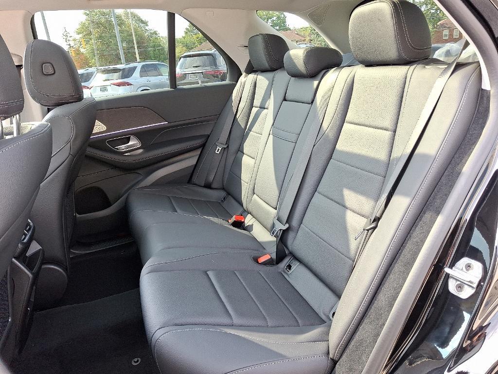 new 2026 Mercedes-Benz GLE 450 car, priced at $78,580