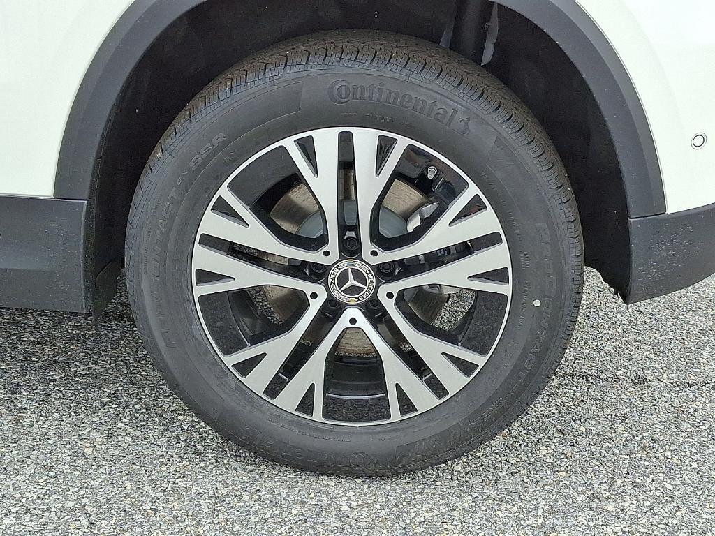 new 2025 Mercedes-Benz GLA 250 car
