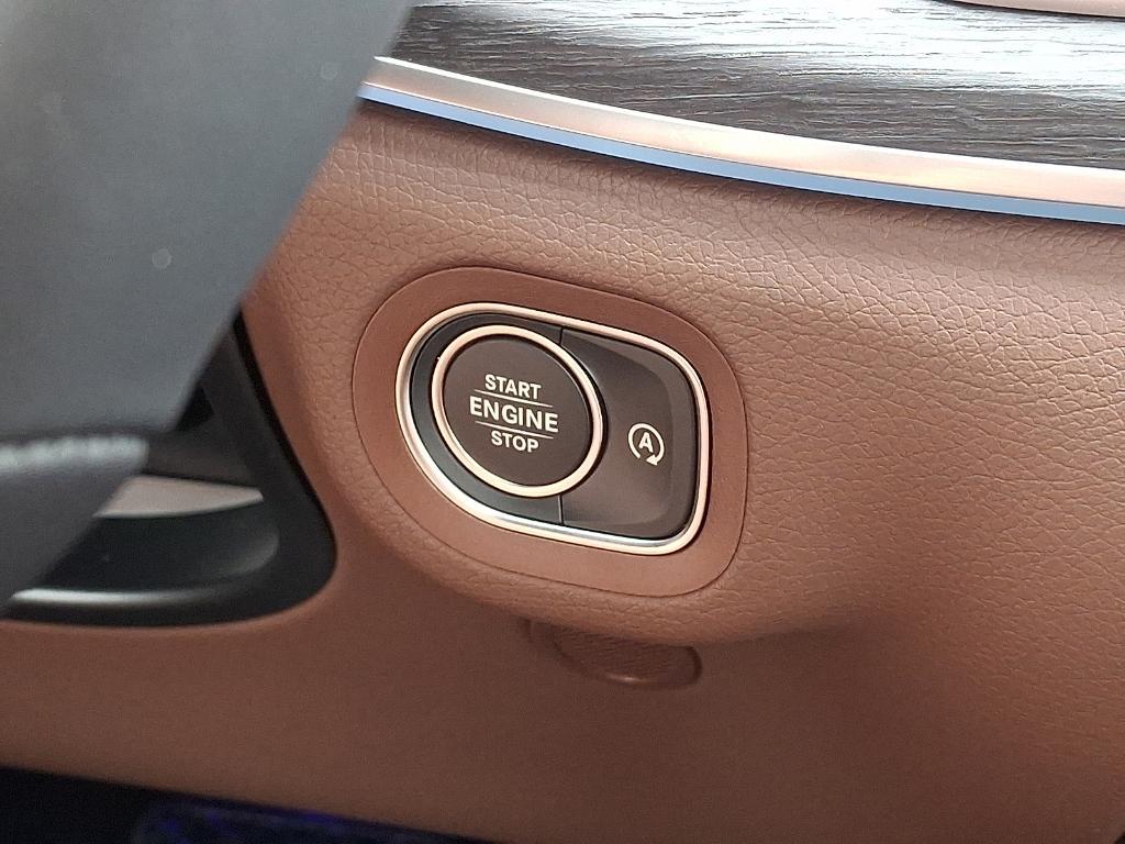 new 2026 Mercedes-Benz GLE 450 car, priced at $85,520