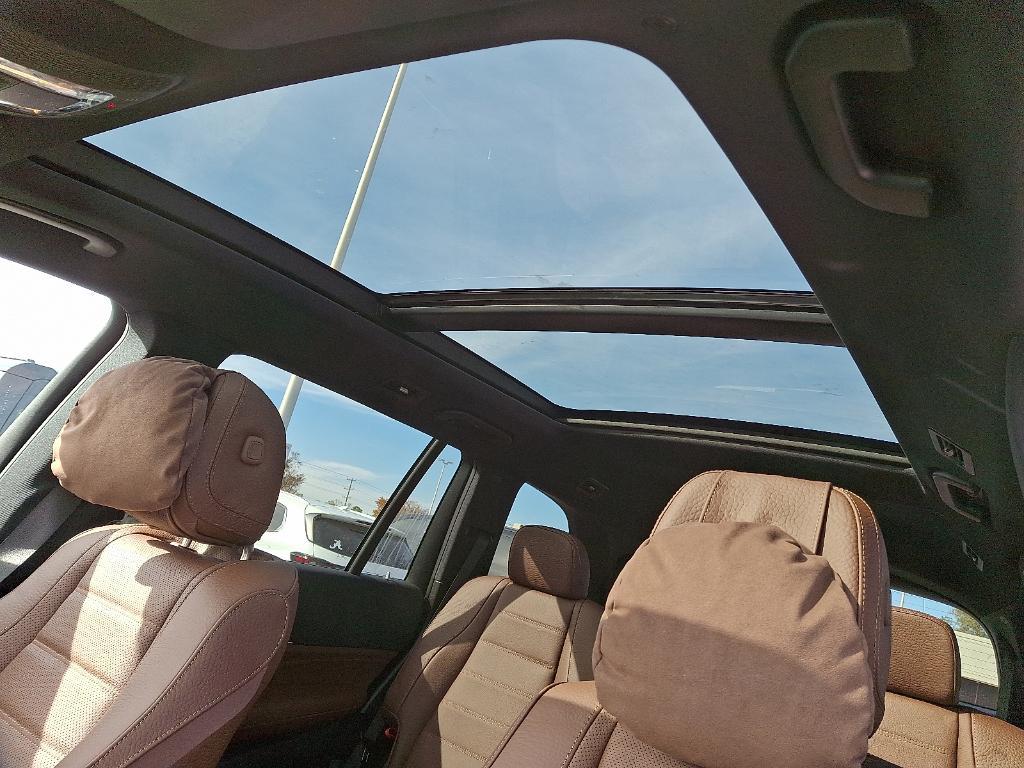 new 2026 Mercedes-Benz GLS 450 car