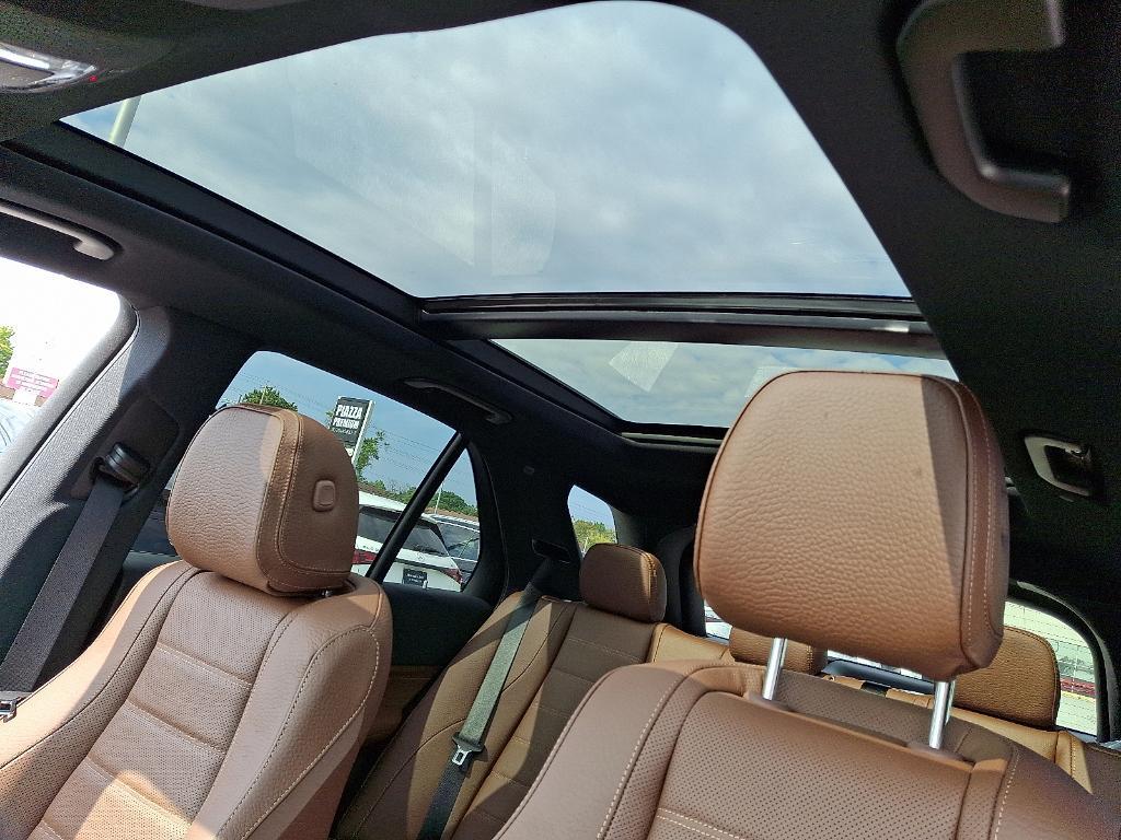 new 2026 Mercedes-Benz GLE 450 car, priced at $80,070