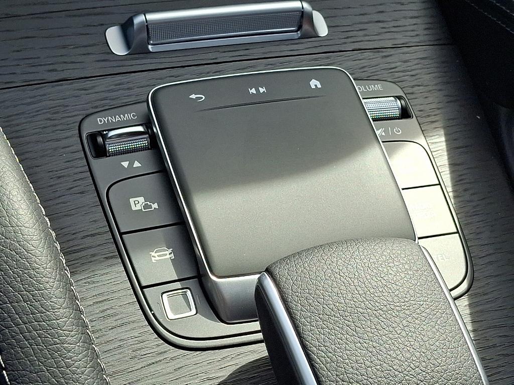 new 2026 Mercedes-Benz GLE 450 car