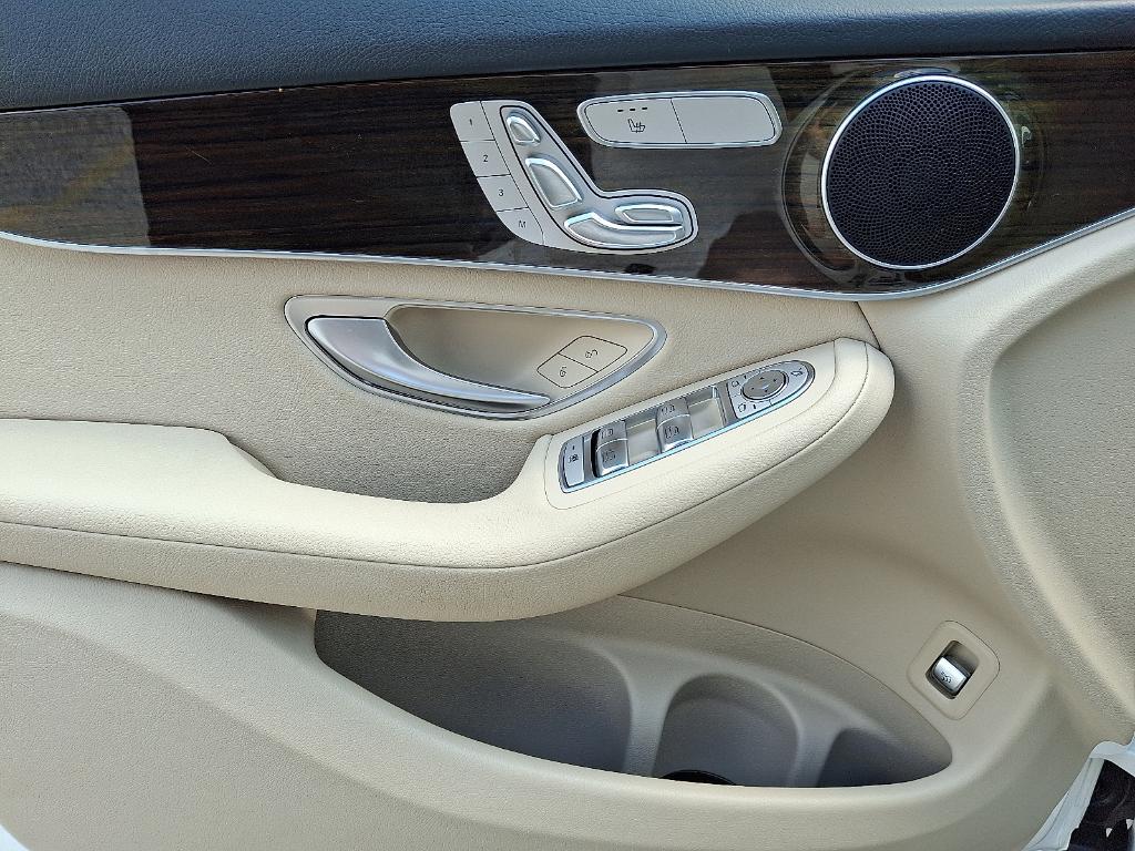 used 2022 Mercedes-Benz GLC 300 car, priced at $33,900