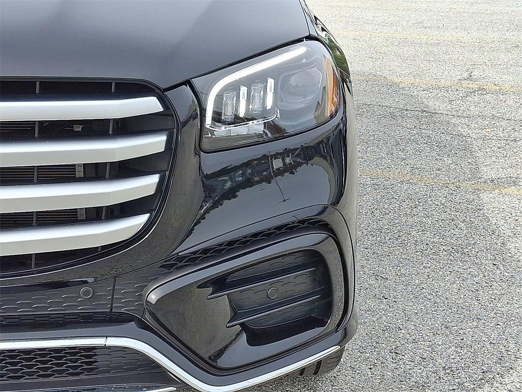 used 2025 Mercedes-Benz GLS 580 car, priced at $108,900