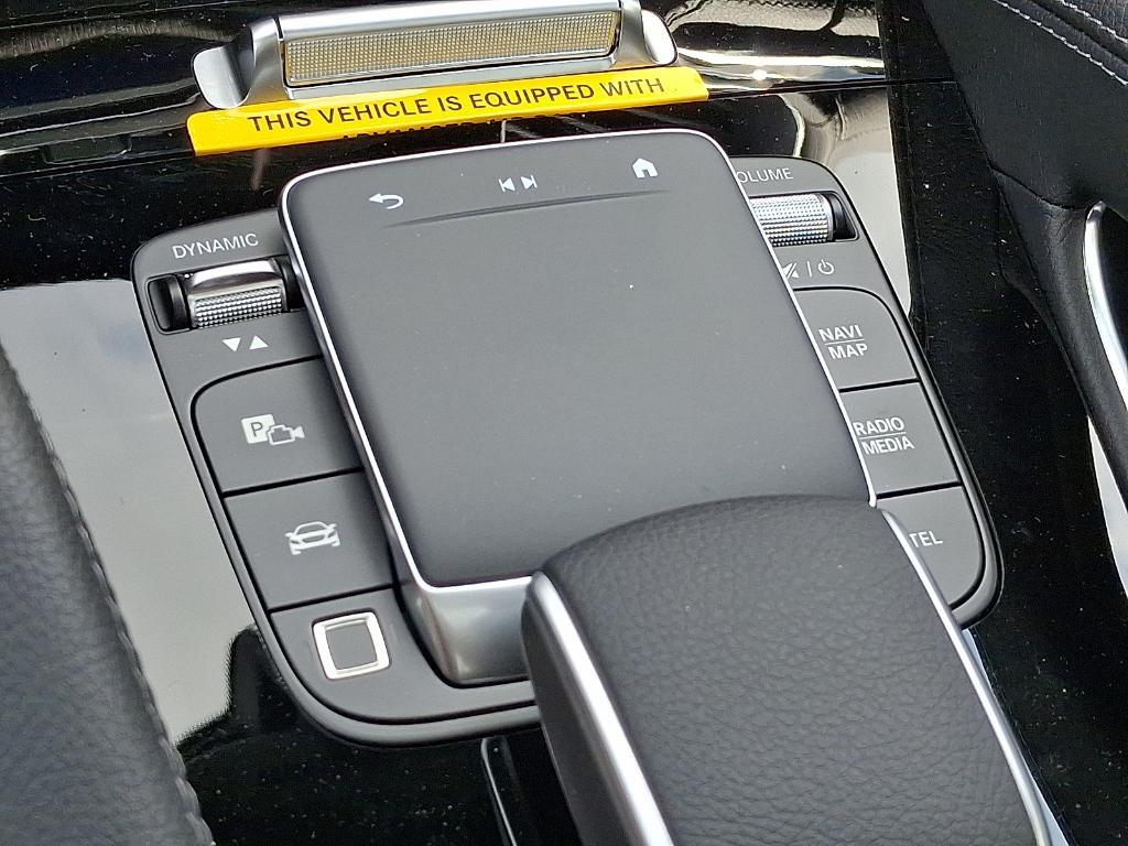new 2025 Mercedes-Benz GLE 450 car, priced at $85,210