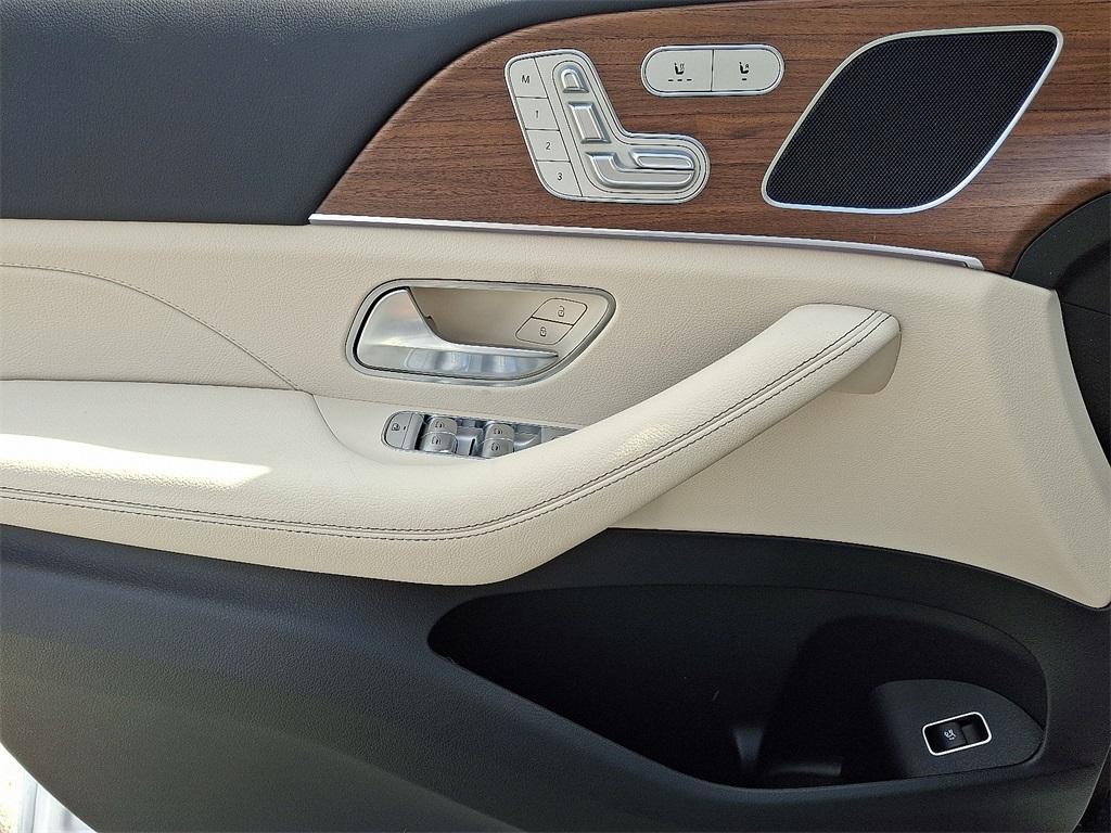 new 2026 Mercedes-Benz GLE 350 car, priced at $67,845