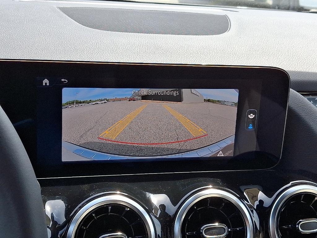 new 2025 Mercedes-Benz GLA 250 car, priced at $44,250