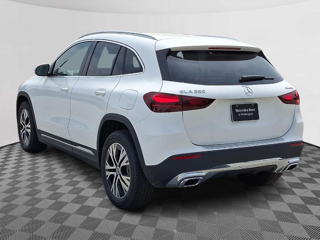 new 2025 Mercedes-Benz GLA 250 car, priced at $44,250