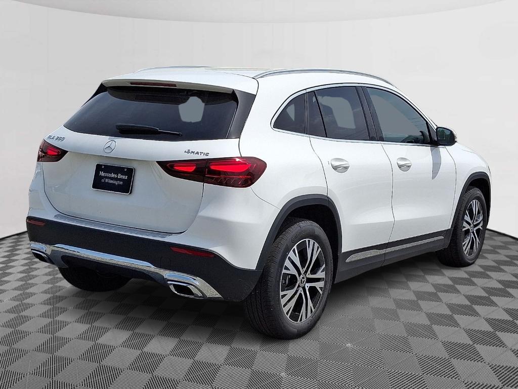 new 2025 Mercedes-Benz GLA 250 car, priced at $44,250