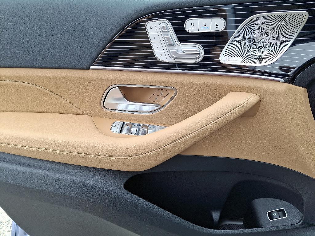 new 2026 Mercedes-Benz GLE 450 car, priced at $89,955