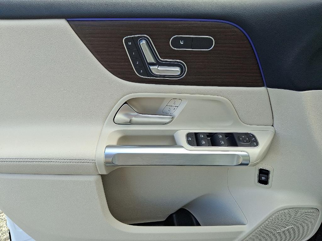 new 2026 Mercedes-Benz GLB 250 car, priced at $51,460