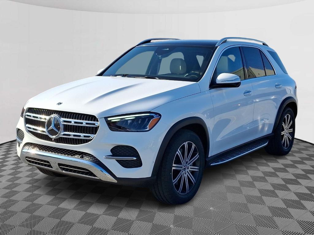 new 2025 Mercedes-Benz GLE 450 car, priced at $77,315