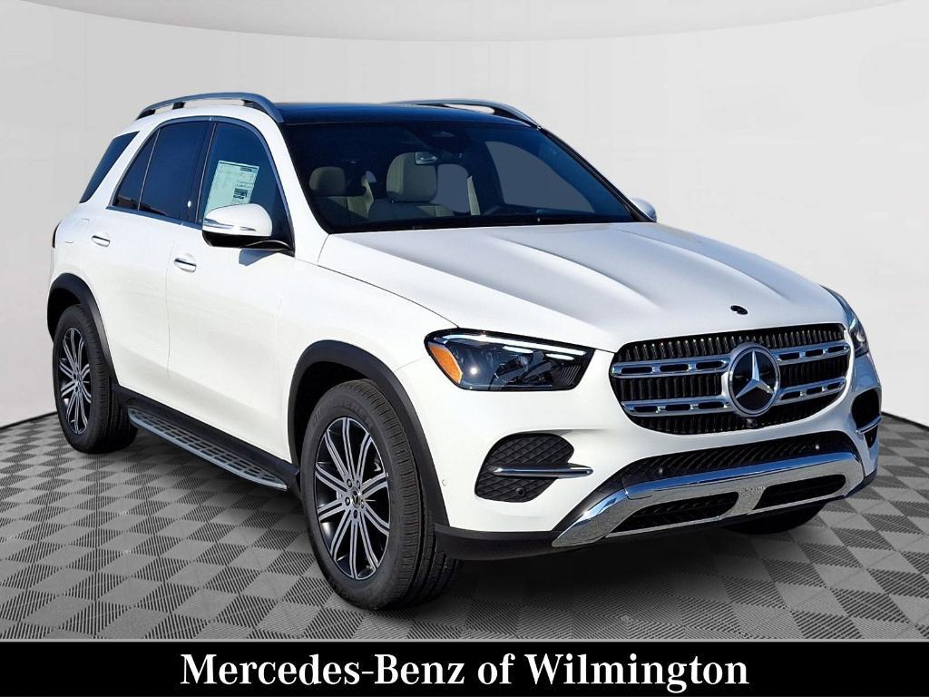 new 2025 Mercedes-Benz GLE 450 car, priced at $77,315