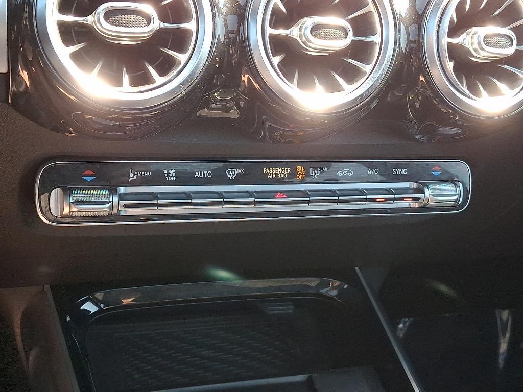 used 2021 Mercedes-Benz GLB 250 car, priced at $30,900