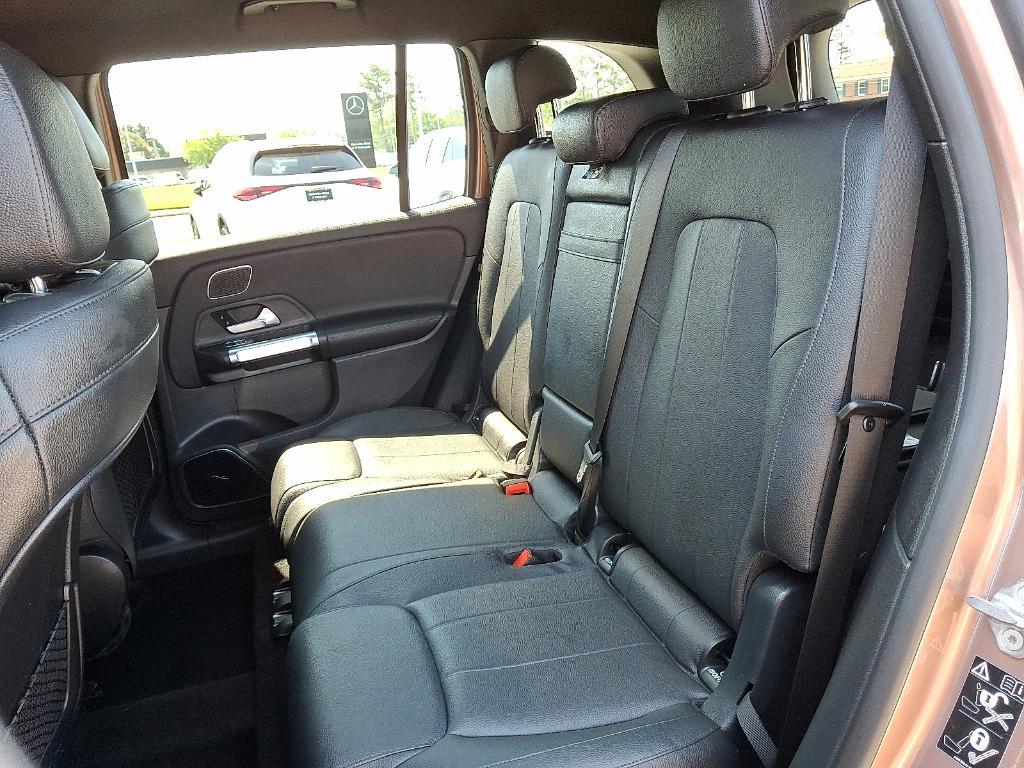 used 2021 Mercedes-Benz GLB 250 car, priced at $30,900