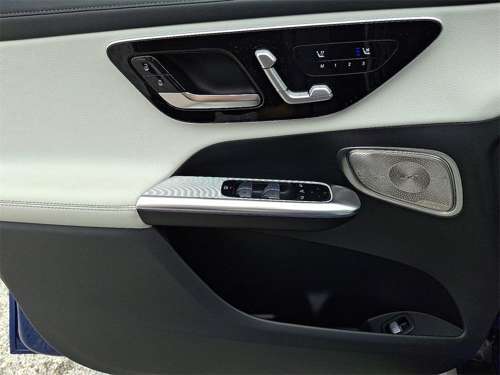 used 2025 Mercedes-Benz GLC 300 car, priced at $61,295