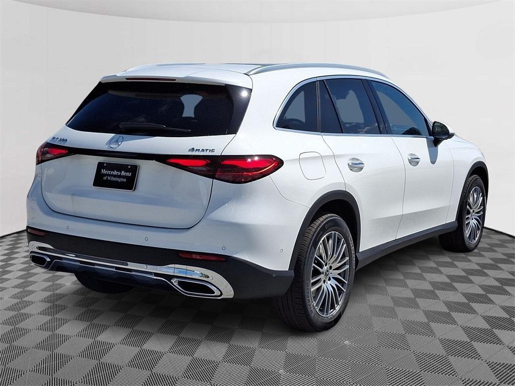 new 2025 Mercedes-Benz GLC 300 car