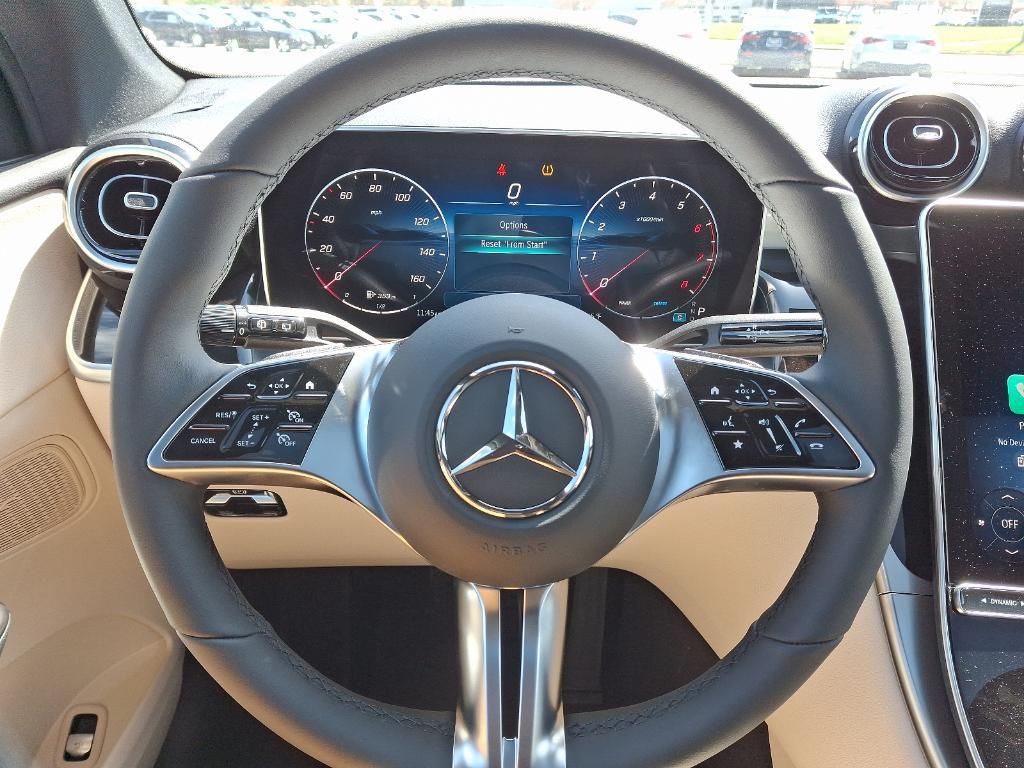 new 2025 Mercedes-Benz GLC 300 car