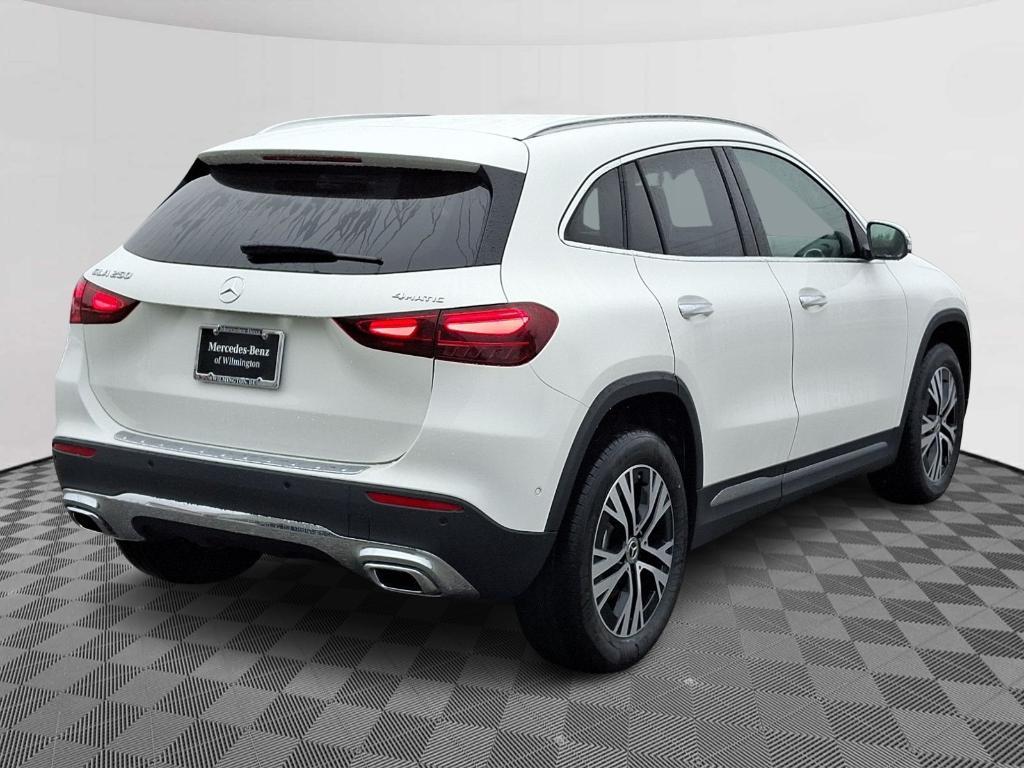 new 2025 Mercedes-Benz GLA 250 car, priced at $48,865