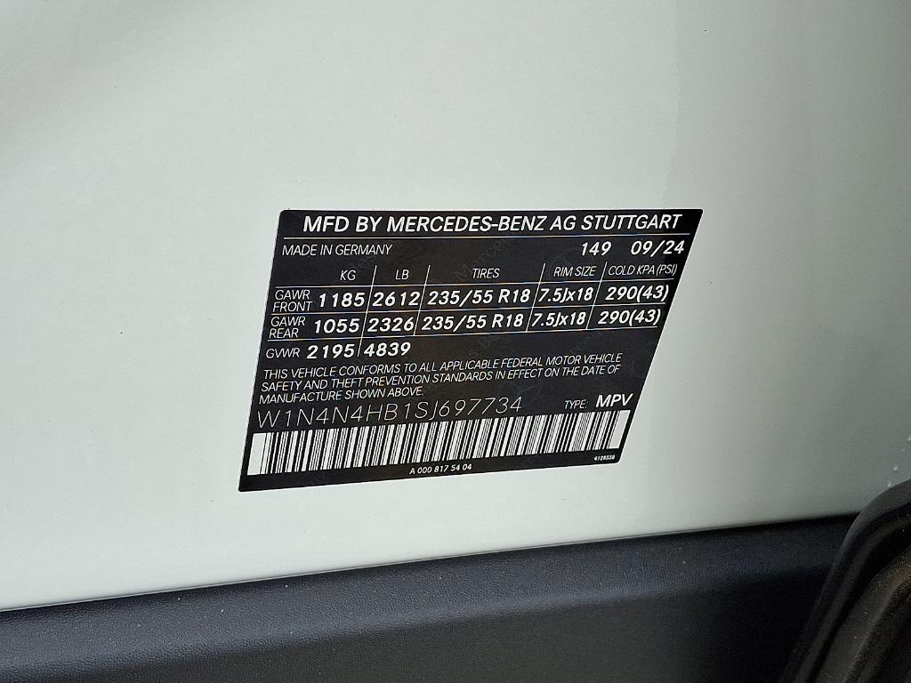 new 2025 Mercedes-Benz GLA 250 car