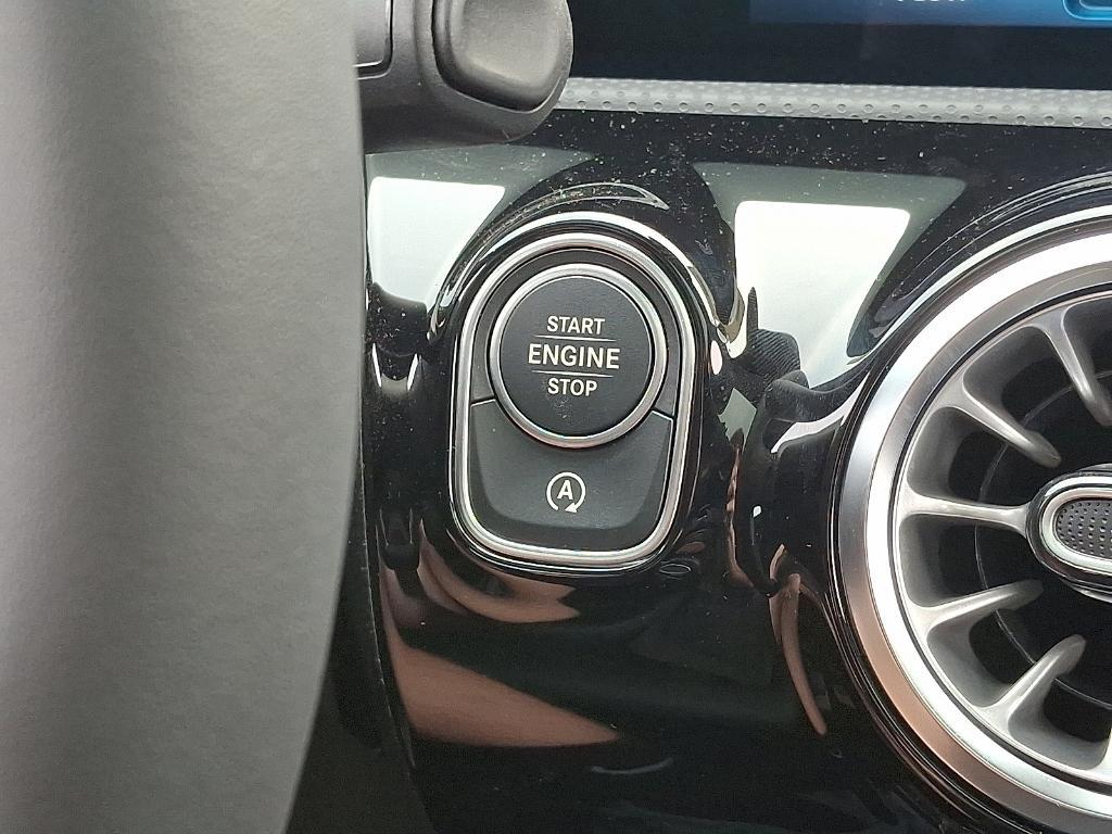new 2025 Mercedes-Benz CLA 250 car, priced at $50,745