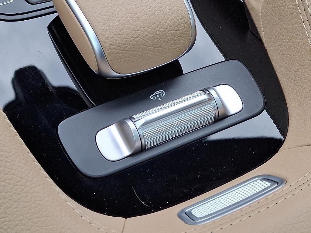 new 2026 Mercedes-Benz GLS 450 car