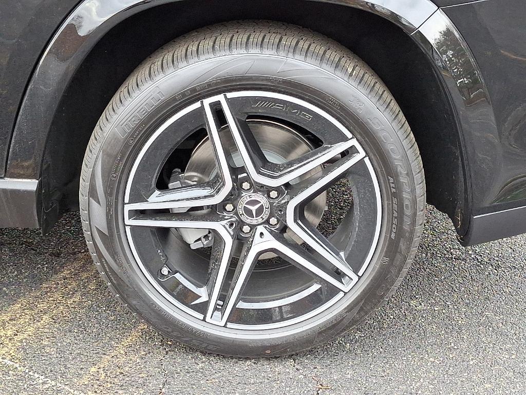 new 2026 Mercedes-Benz GLS 450 car