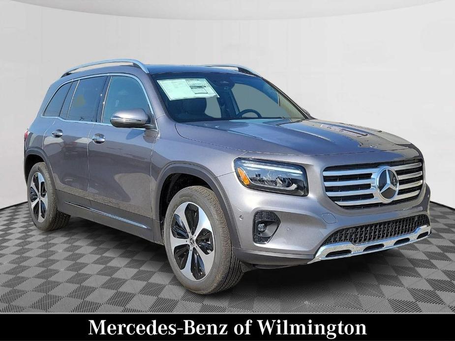 new 2024 Mercedes-Benz GLB 250 car, priced at $53,390