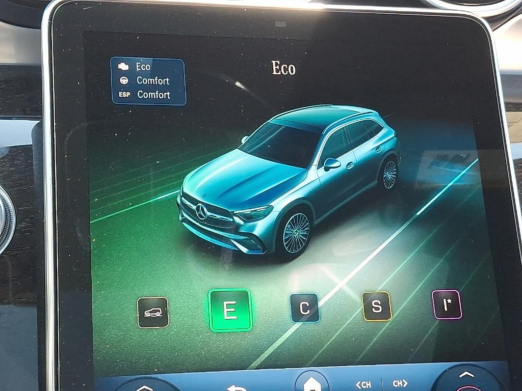new 2025 Mercedes-Benz GLC 300 car, priced at $55,535