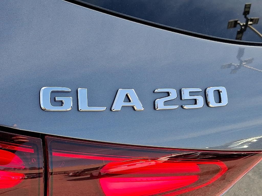 new 2026 Mercedes-Benz GLA 250 car