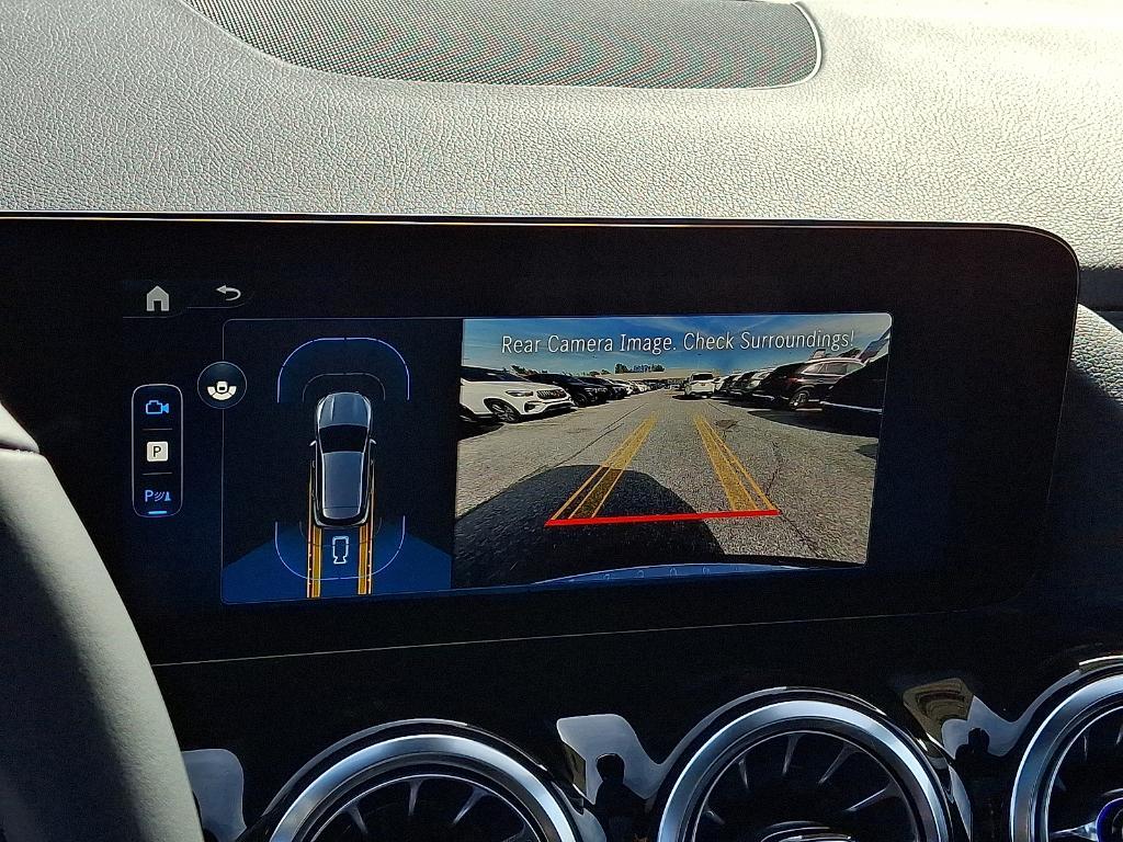 new 2026 Mercedes-Benz GLA 250 car