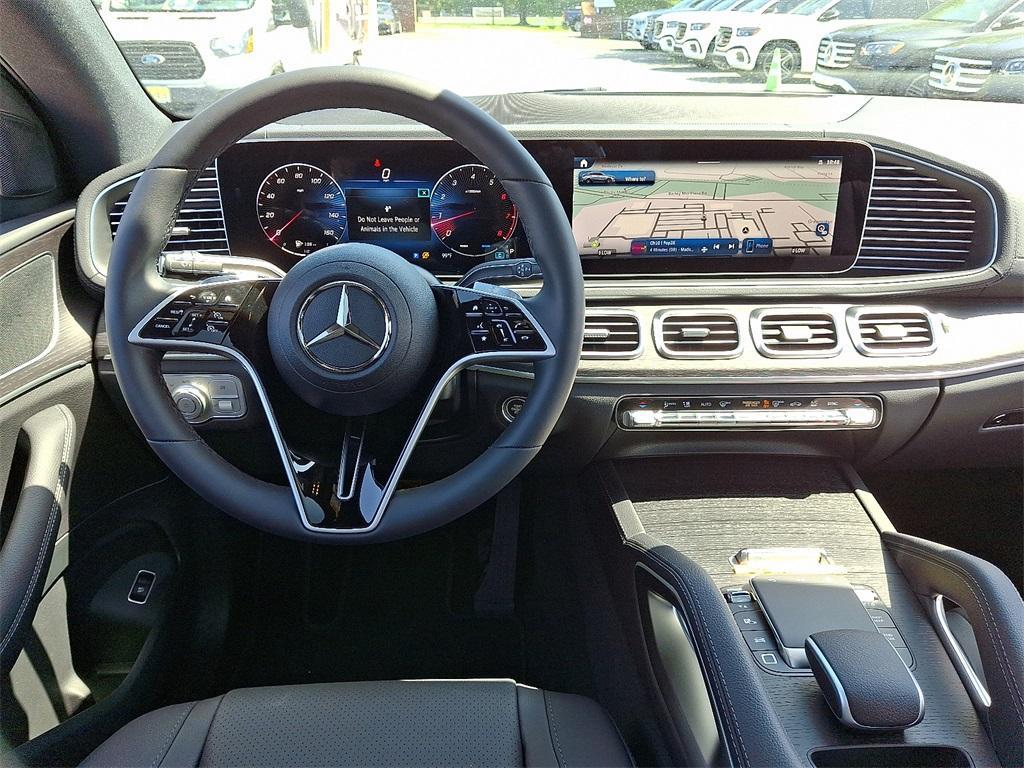 new 2025 Mercedes-Benz GLE 450 car, priced at $77,710