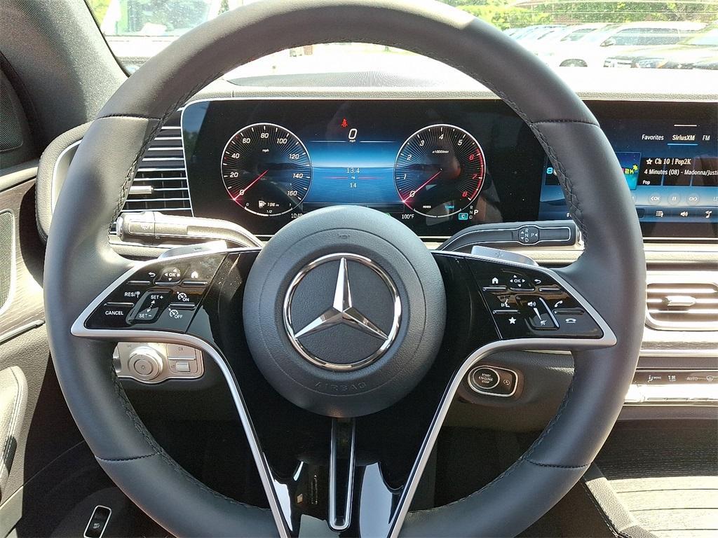 new 2025 Mercedes-Benz GLE 450 car, priced at $77,710